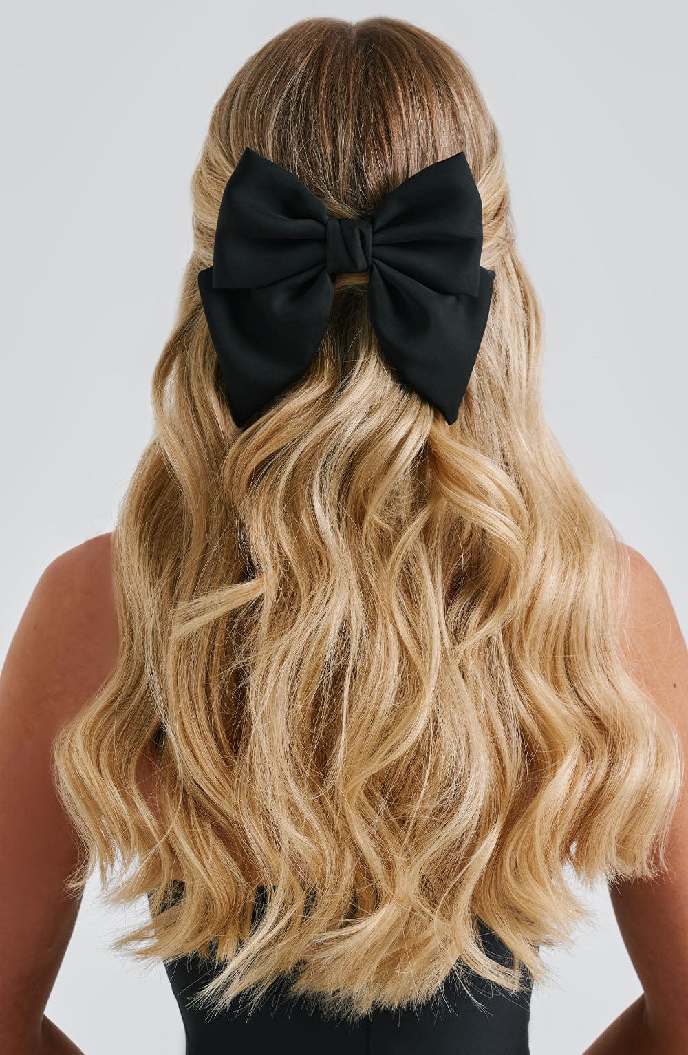 Perrie Bow – Black