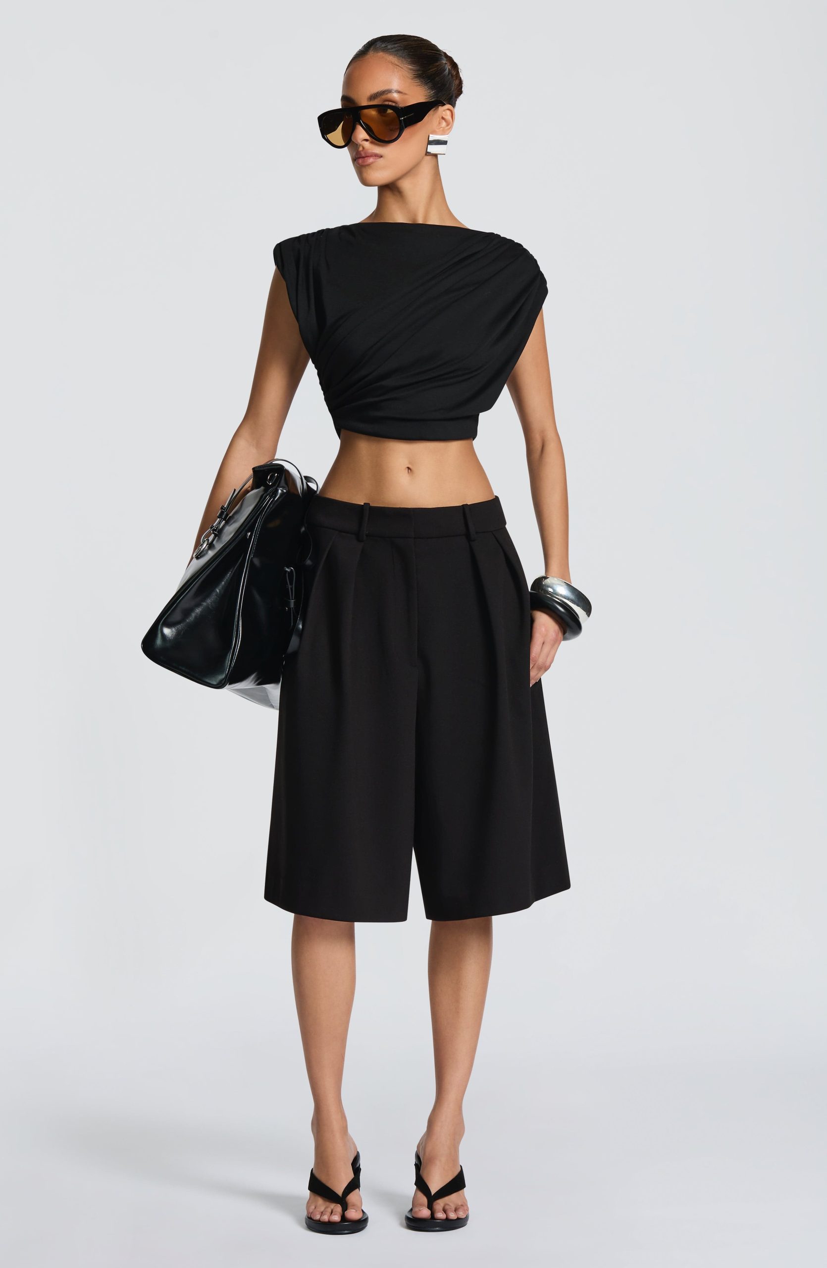 Ausra Bermuda Shorts – Black