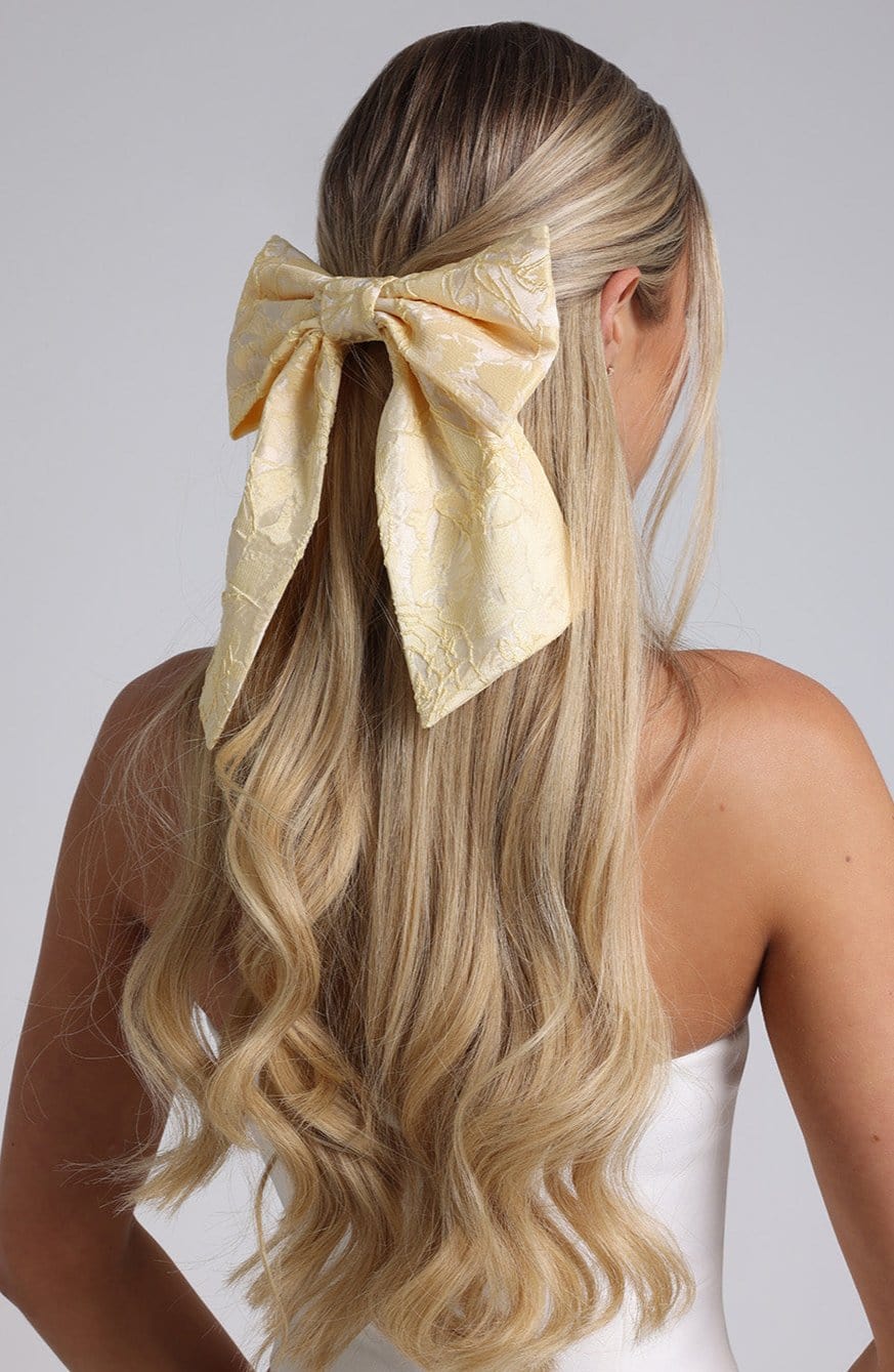 Elsa Bow – Buttercup