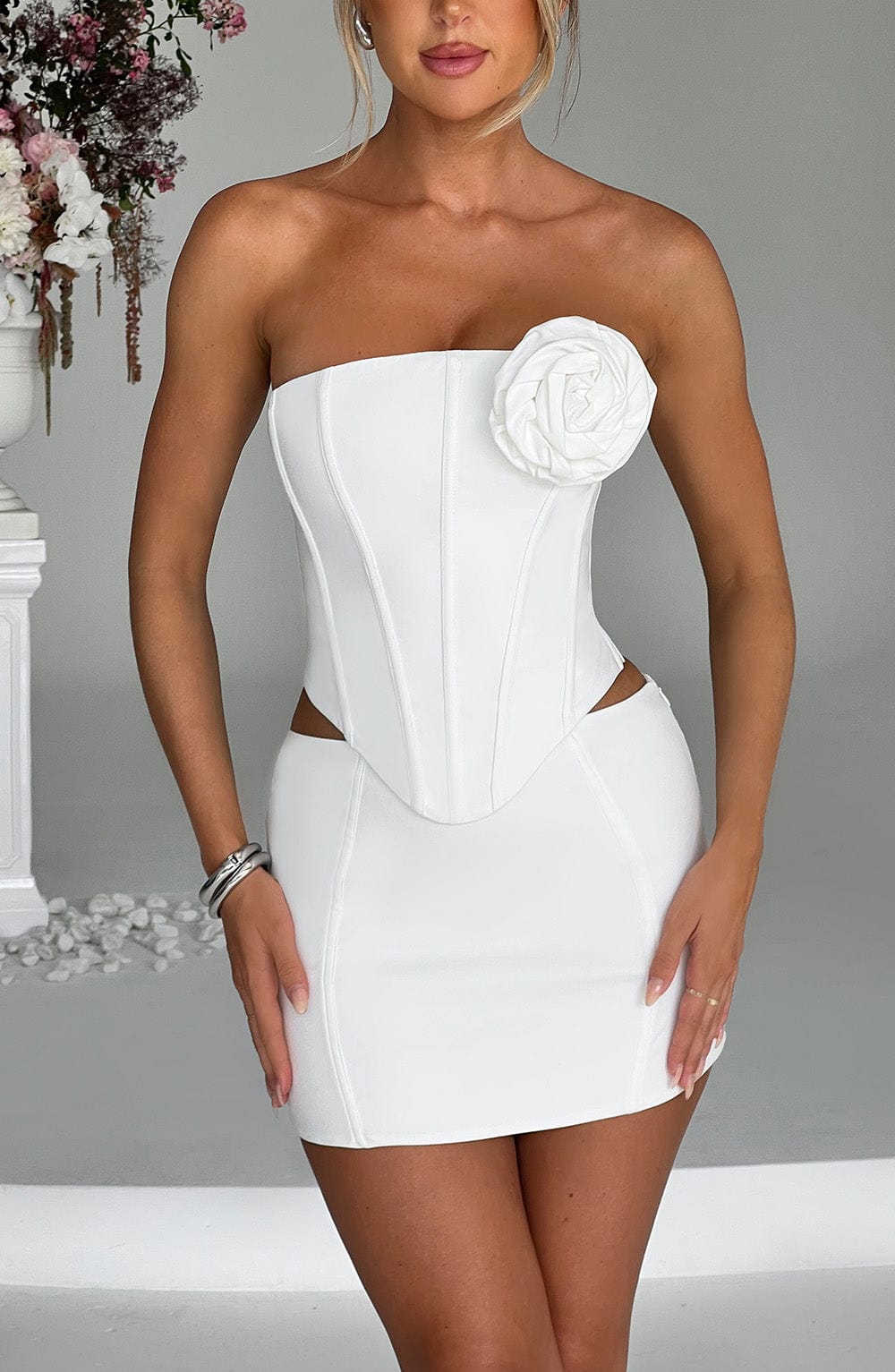 Jacquie Mini Skirt – Ivory