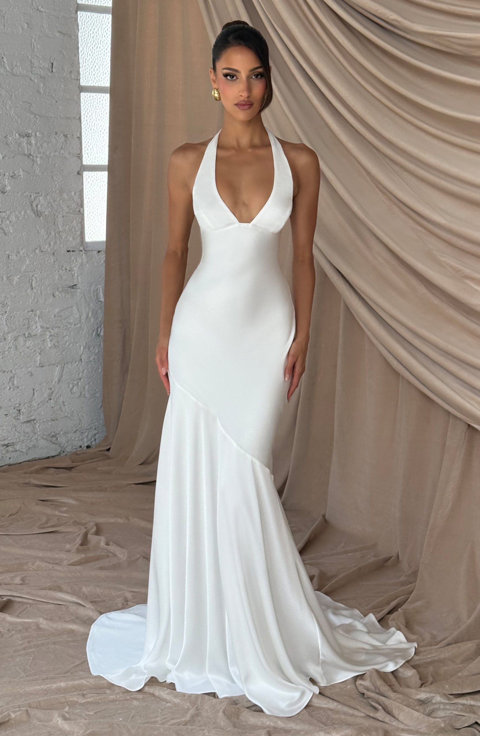 Kirsten Gown – Ivory