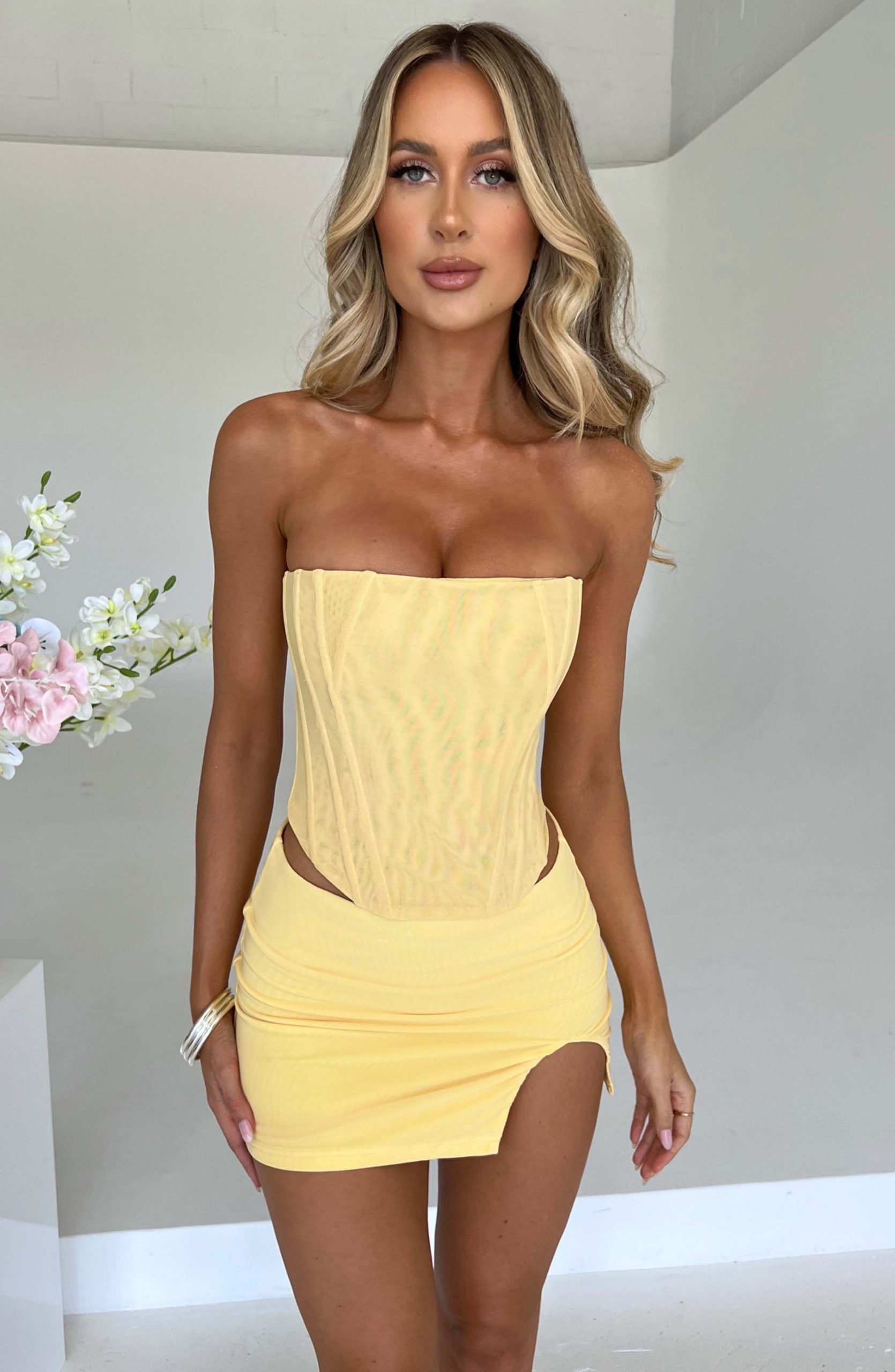 Alina Mini Skirt – Lemon