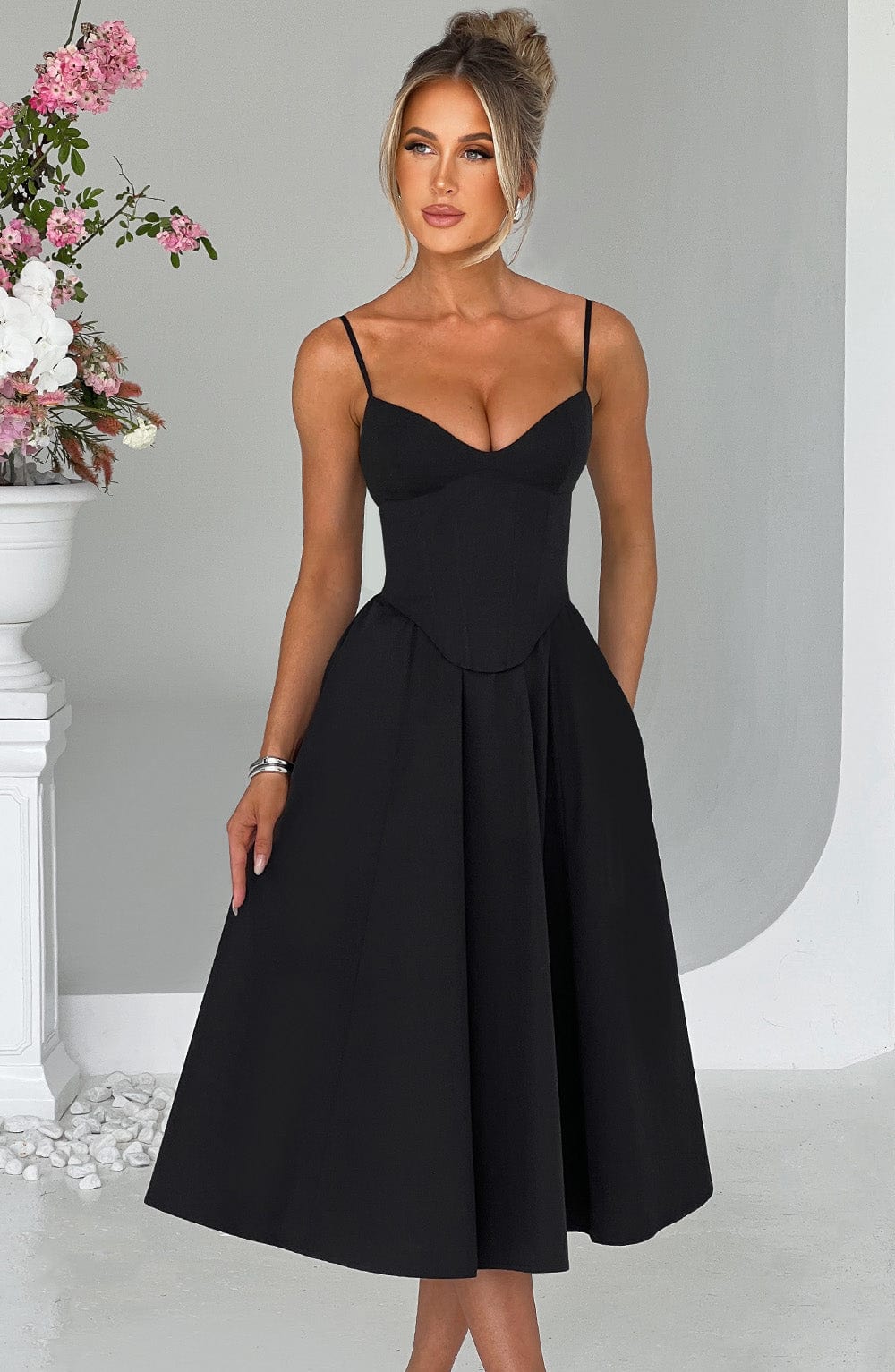 Mariella Midi Dress – Black
