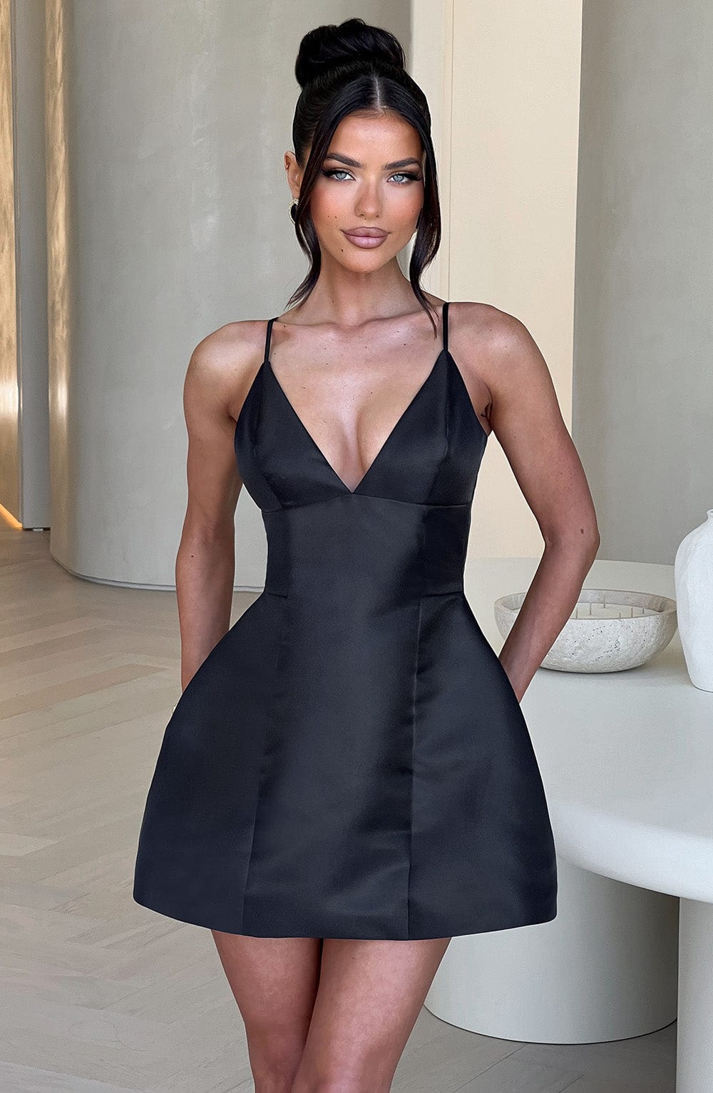 Nicole Mini Dress – Black