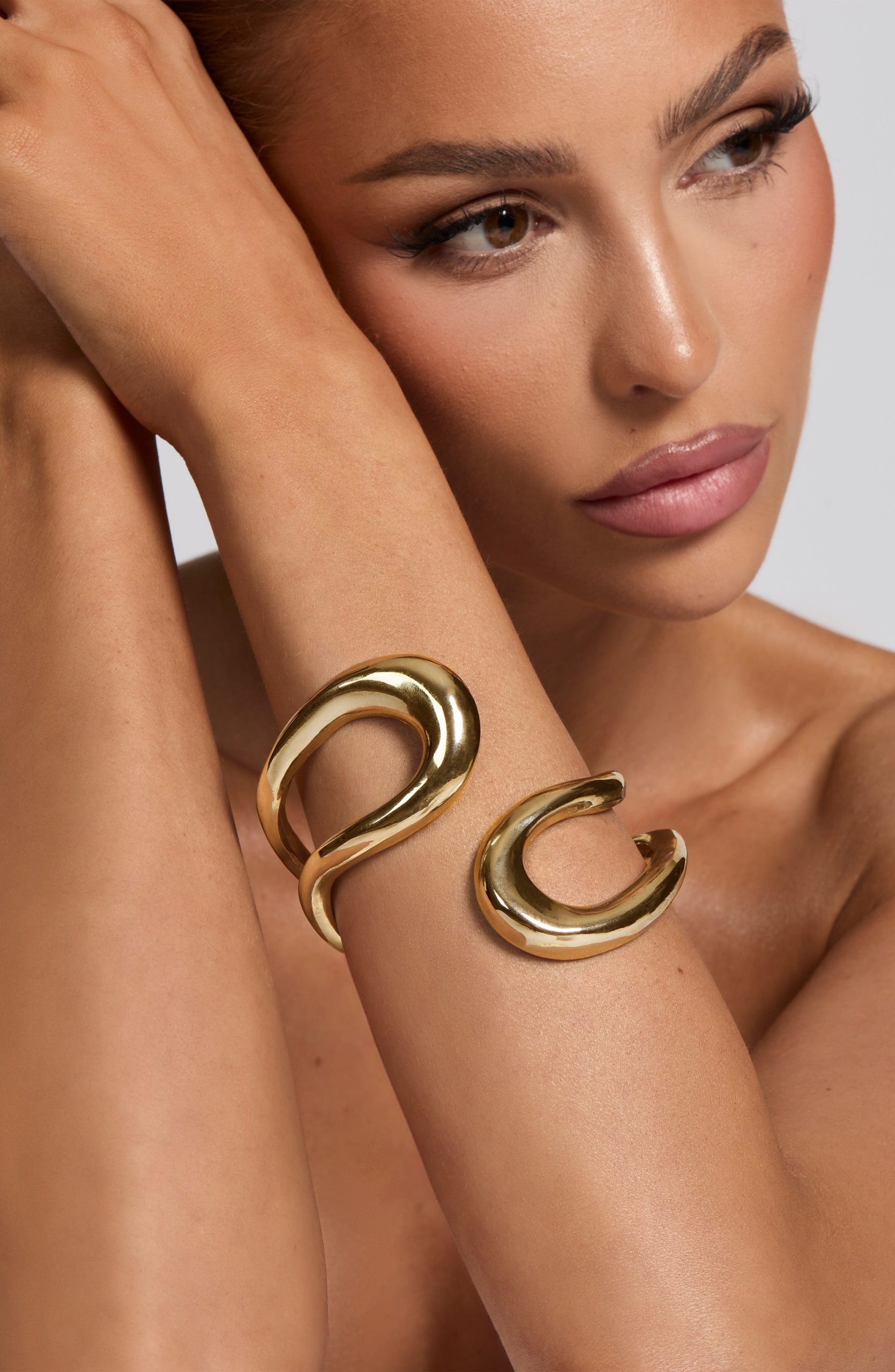 Nevesta Cuff – Gold